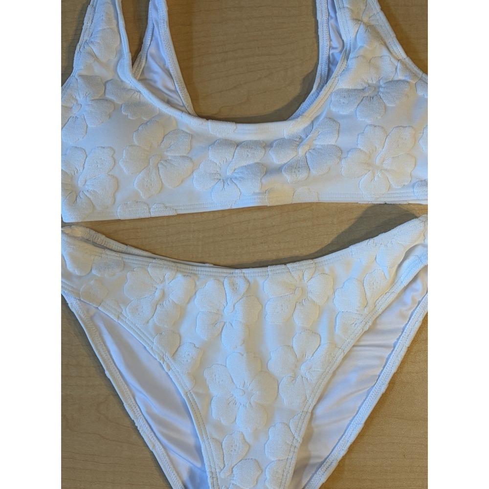White Floral Textured Bikini Set Women's Size Small 2-Piece Swimsuit